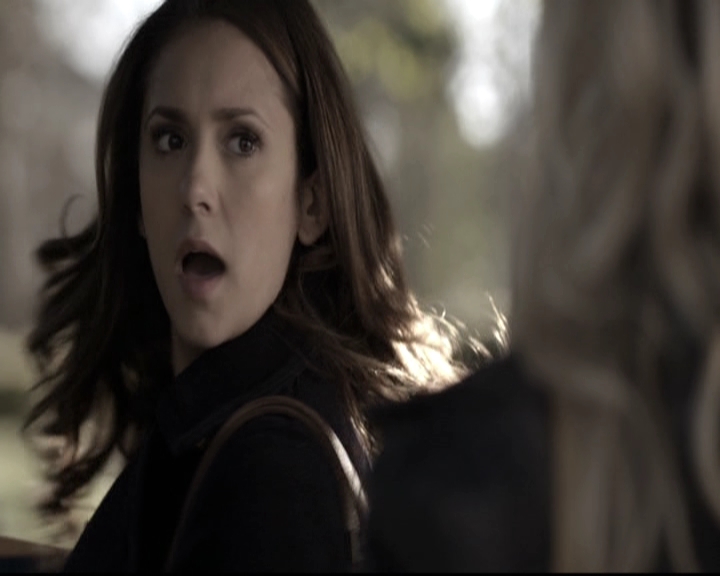 VampireDiariesWorld-dot-nl_6x15LetHerGo0565.jpg