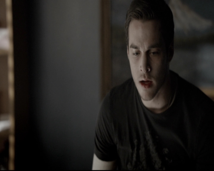 VampireDiariesWorld-dot-nl_6x15LetHerGo0632.jpg