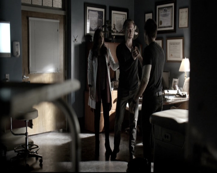 VampireDiariesWorld-dot-nl_6x15LetHerGo0654.jpg