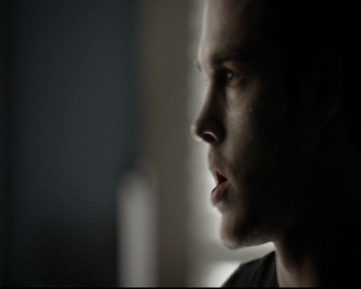 VampireDiariesWorld-dot-nl_6x15LetHerGo0664.jpg