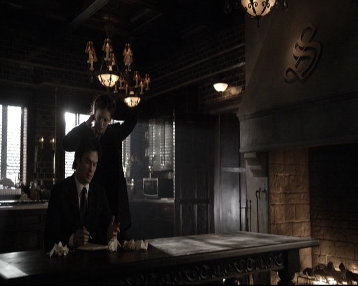 VampireDiariesWorld-dot-nl_6x15LetHerGo0744.jpg