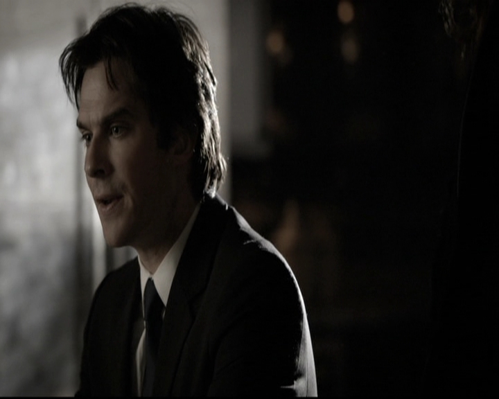 VampireDiariesWorld-dot-nl_6x15LetHerGo0750.jpg