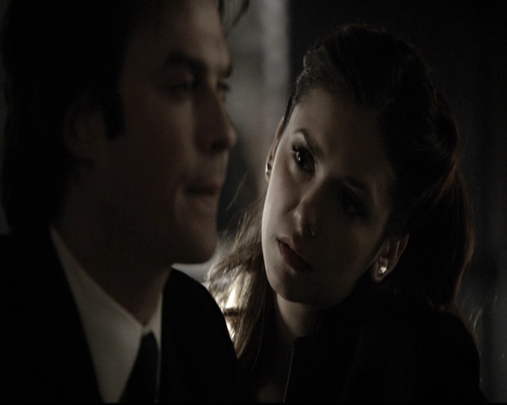 VampireDiariesWorld-dot-nl_6x15LetHerGo0759.jpg