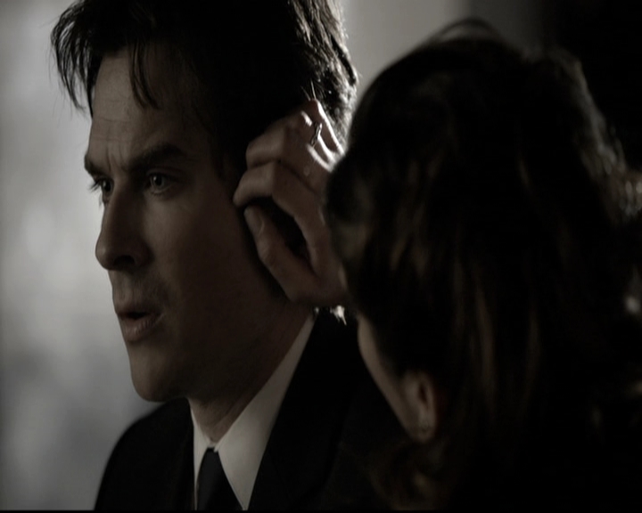 VampireDiariesWorld-dot-nl_6x15LetHerGo0769.jpg