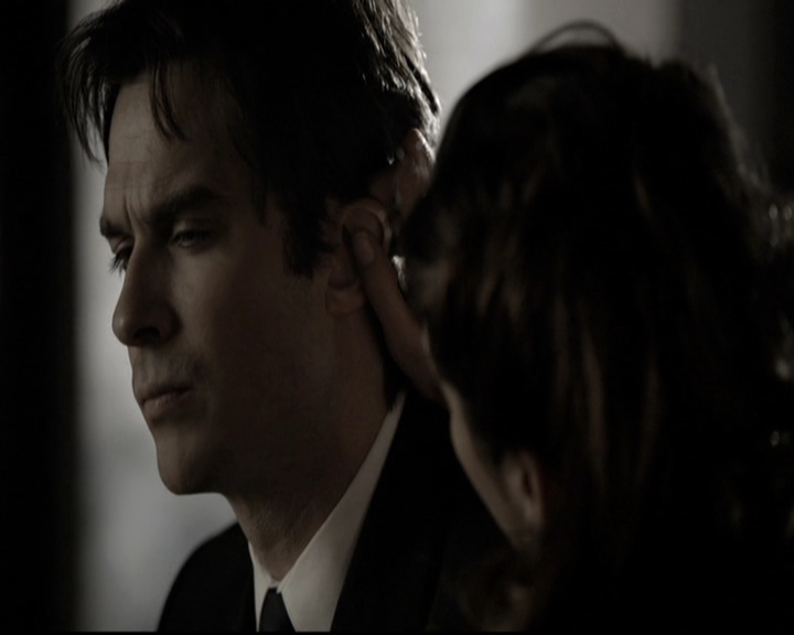 VampireDiariesWorld-dot-nl_6x15LetHerGo0772.jpg