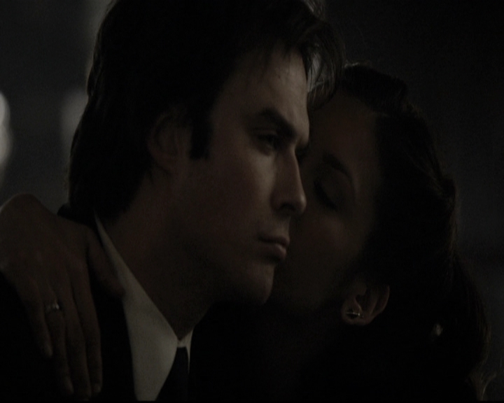 VampireDiariesWorld-dot-nl_6x15LetHerGo0775.jpg