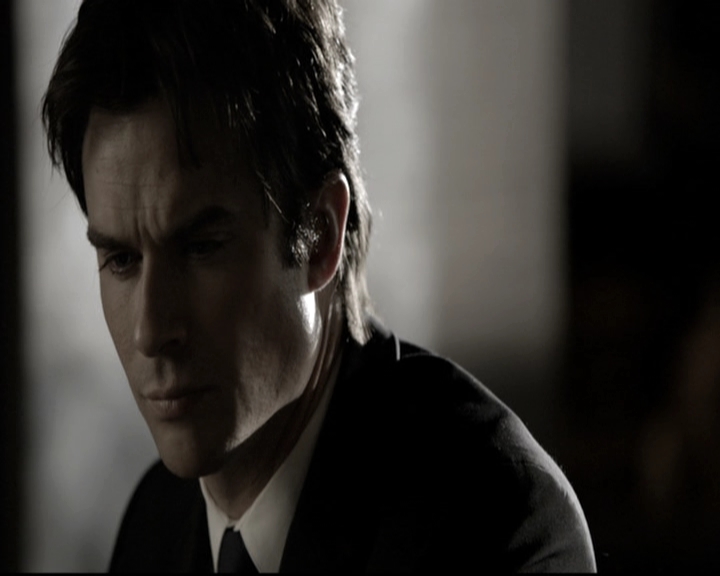 VampireDiariesWorld-dot-nl_6x15LetHerGo0780.jpg