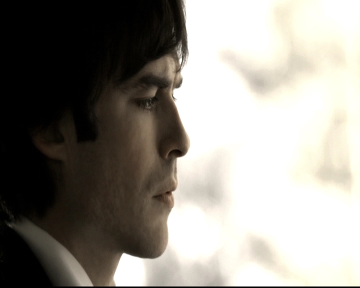 VampireDiariesWorld-dot-nl_6x15LetHerGo0808.jpg