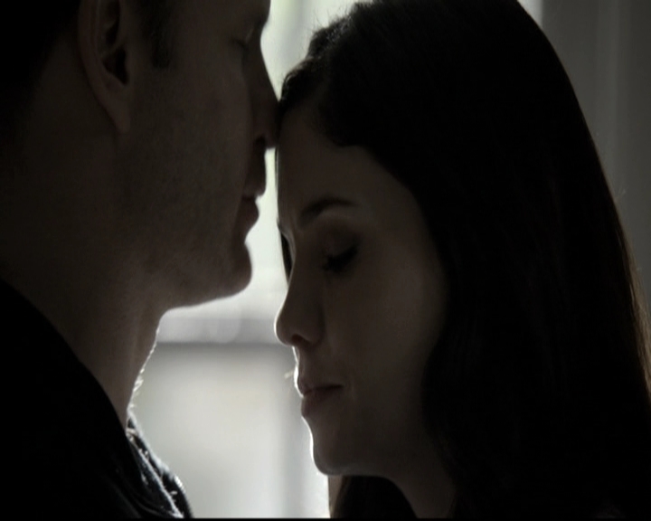 VampireDiariesWorld-dot-nl_6x15LetHerGo0889.jpg