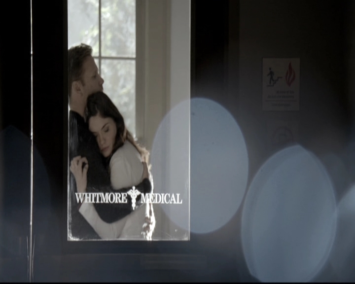 VampireDiariesWorld-dot-nl_6x15LetHerGo0894.jpg