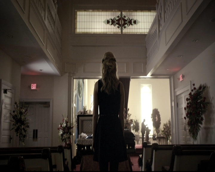 VampireDiariesWorld-dot-nl_6x15LetHerGo0902.jpg