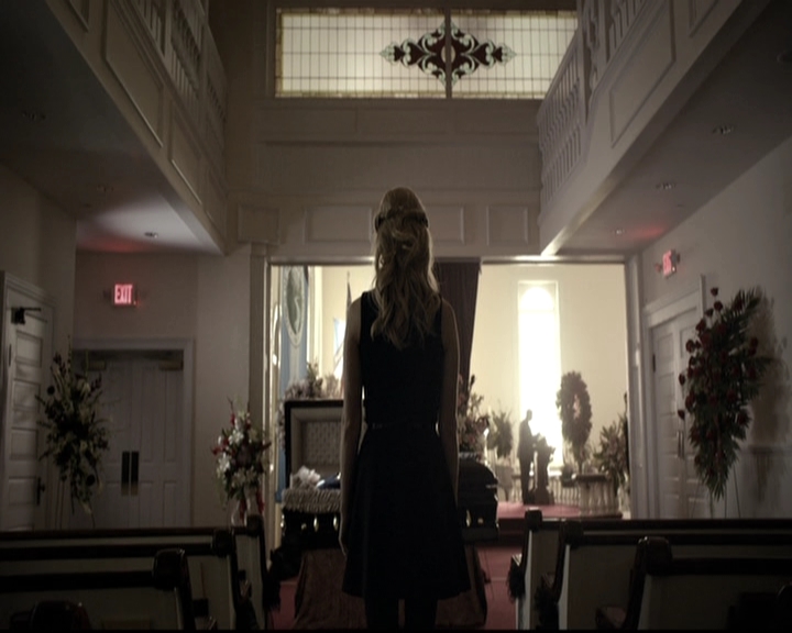 VampireDiariesWorld-dot-nl_6x15LetHerGo0904.jpg