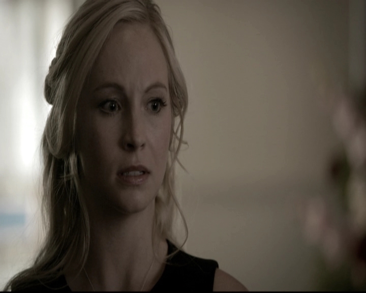 VampireDiariesWorld-dot-nl_6x15LetHerGo0920.jpg