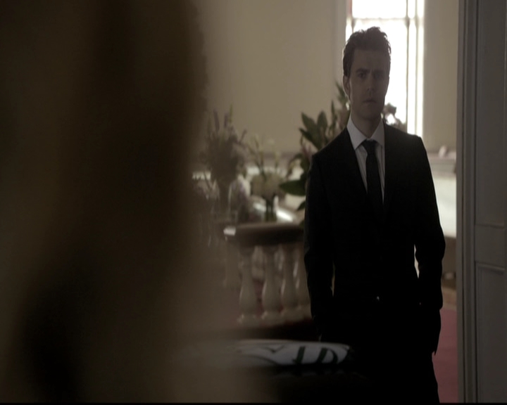 VampireDiariesWorld-dot-nl_6x15LetHerGo0927.jpg