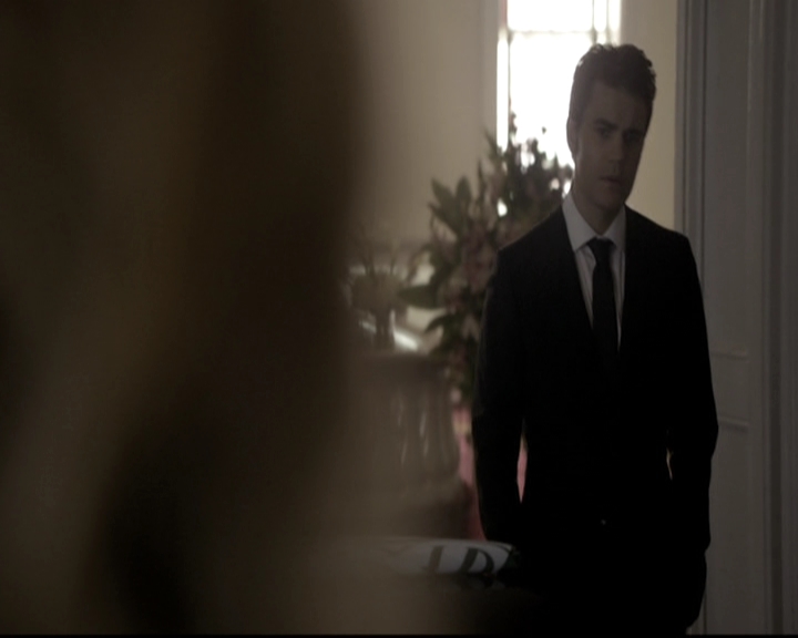 VampireDiariesWorld-dot-nl_6x15LetHerGo0929.jpg