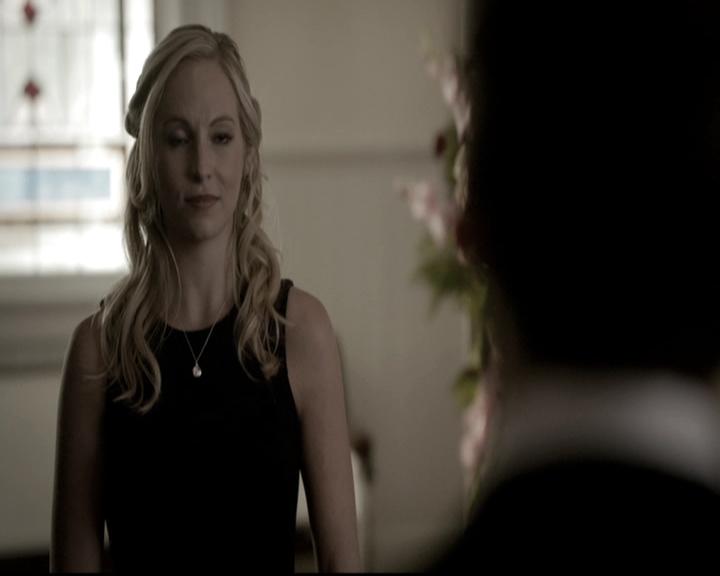 VampireDiariesWorld-dot-nl_6x15LetHerGo0933.jpg