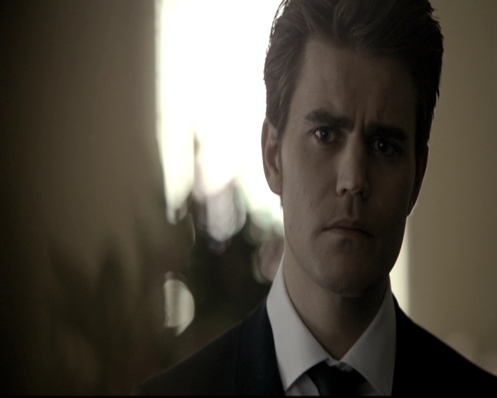 VampireDiariesWorld-dot-nl_6x15LetHerGo0941.jpg