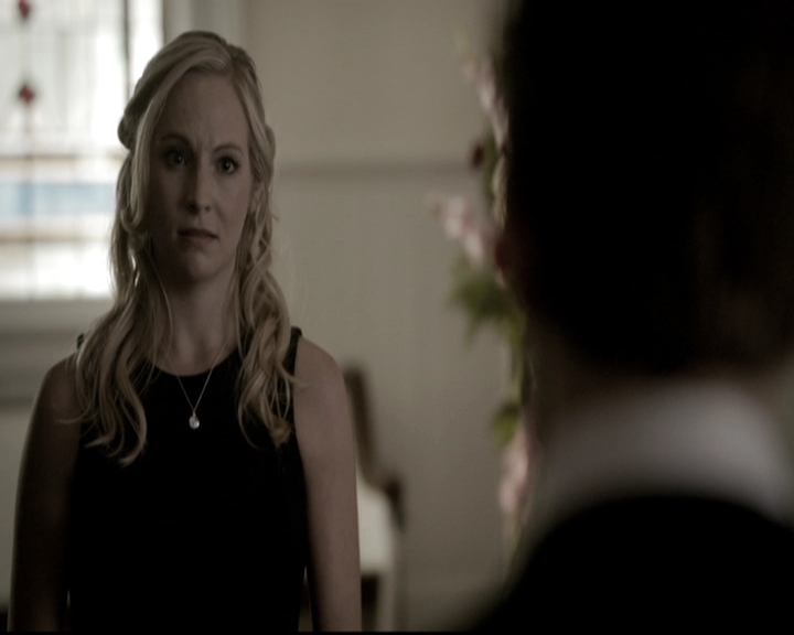 VampireDiariesWorld-dot-nl_6x15LetHerGo0945.jpg