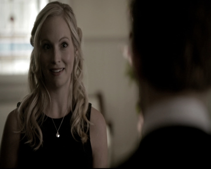 VampireDiariesWorld-dot-nl_6x15LetHerGo0960.jpg