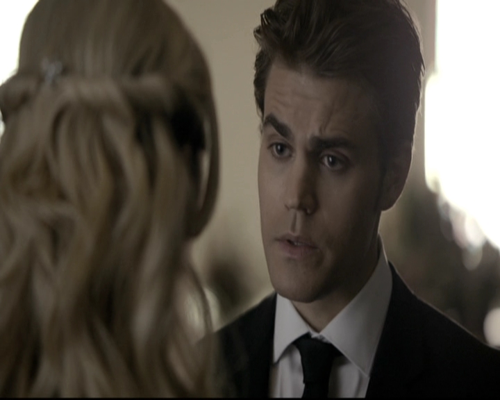 VampireDiariesWorld-dot-nl_6x15LetHerGo0981.jpg