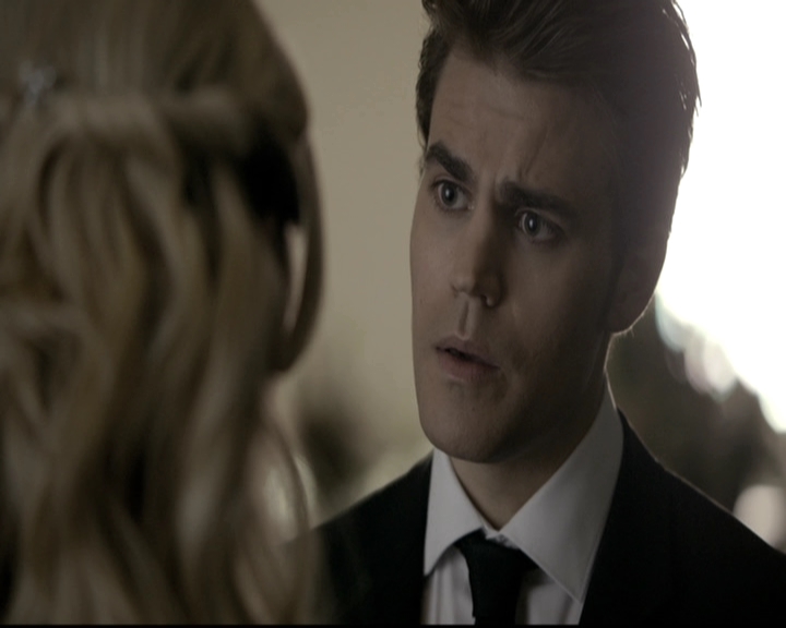 VampireDiariesWorld-dot-nl_6x15LetHerGo0986.jpg