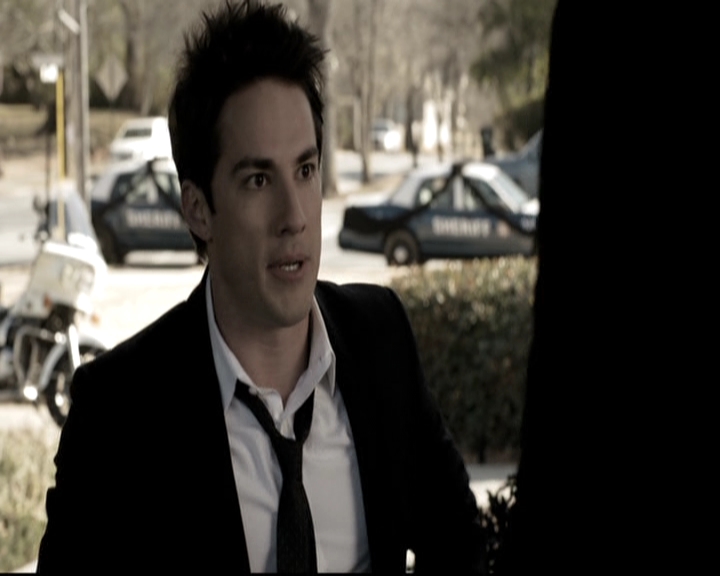 VampireDiariesWorld-dot-nl_6x15LetHerGo1163.jpg