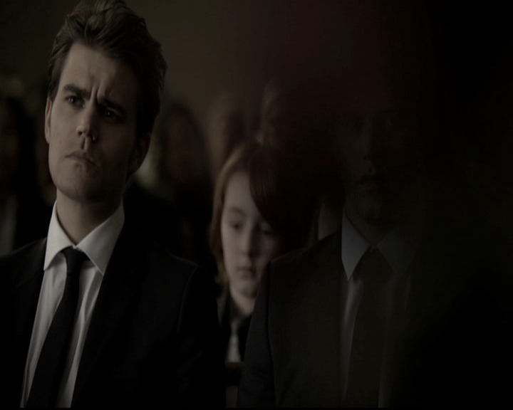 VampireDiariesWorld-dot-nl_6x15LetHerGo1200.jpg