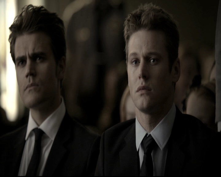 VampireDiariesWorld-dot-nl_6x15LetHerGo1272.jpg