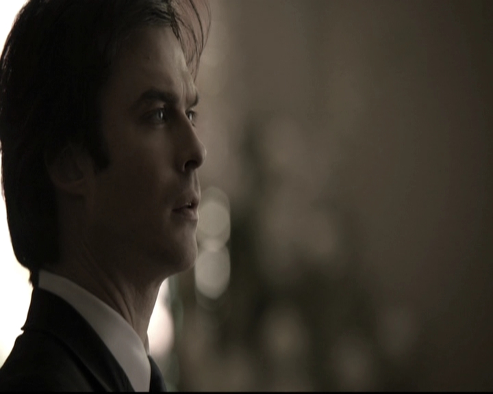 VampireDiariesWorld-dot-nl_6x15LetHerGo1286.jpg