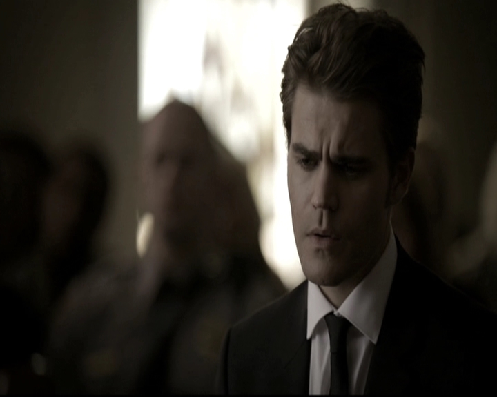 VampireDiariesWorld-dot-nl_6x15LetHerGo1299.jpg