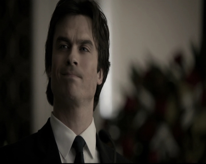 VampireDiariesWorld-dot-nl_6x15LetHerGo1304.jpg