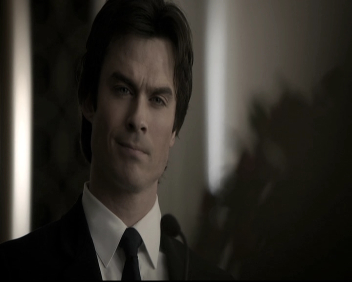 VampireDiariesWorld-dot-nl_6x15LetHerGo1306.jpg