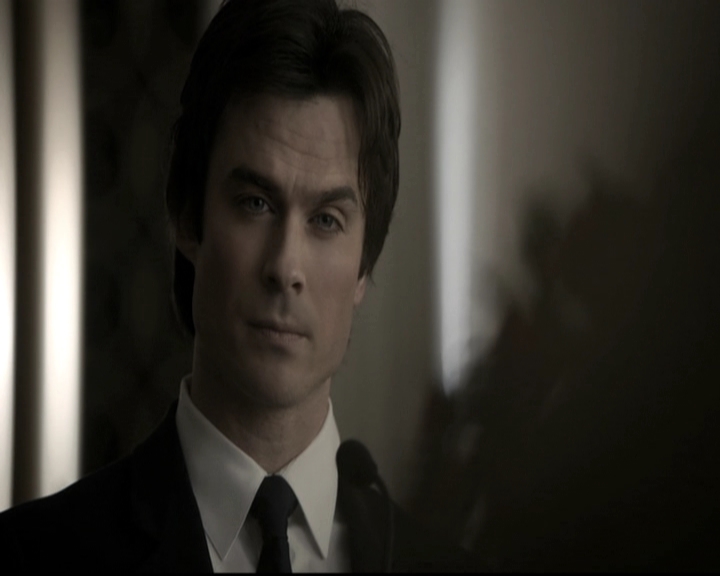 VampireDiariesWorld-dot-nl_6x15LetHerGo1328.jpg