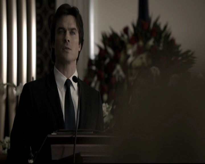 VampireDiariesWorld-dot-nl_6x15LetHerGo1340.jpg