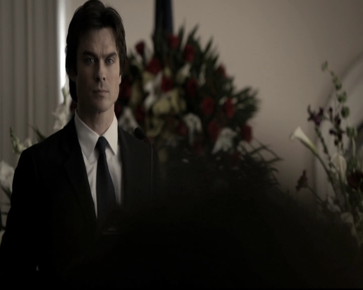 VampireDiariesWorld-dot-nl_6x15LetHerGo1354.jpg