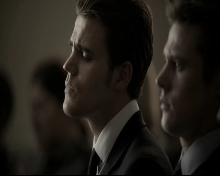 VampireDiariesWorld-dot-nl_6x15LetHerGo1356.jpg