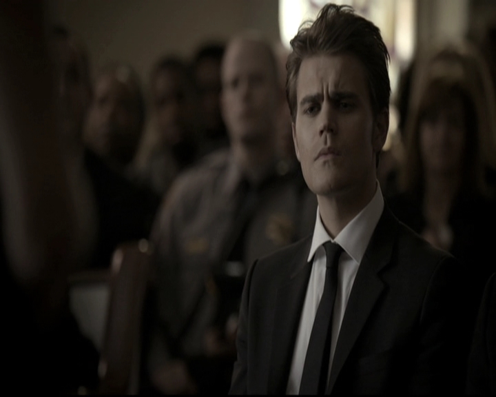 VampireDiariesWorld-dot-nl_6x15LetHerGo1391.jpg