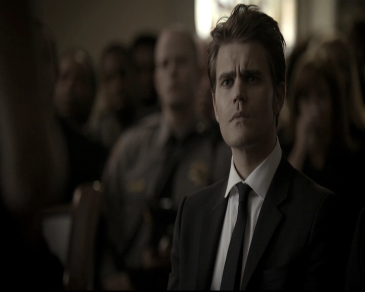 VampireDiariesWorld-dot-nl_6x15LetHerGo1392.jpg