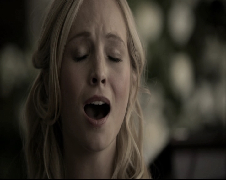 VampireDiariesWorld-dot-nl_6x15LetHerGo1401.jpg