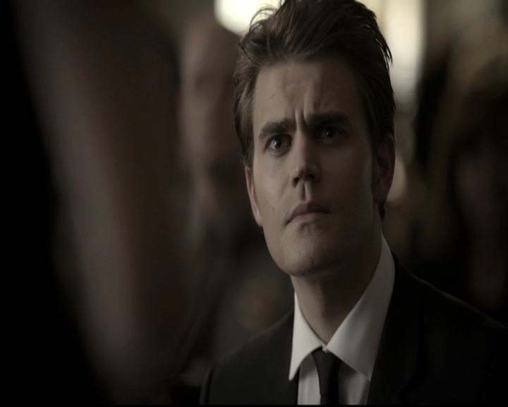 VampireDiariesWorld-dot-nl_6x15LetHerGo1402.jpg