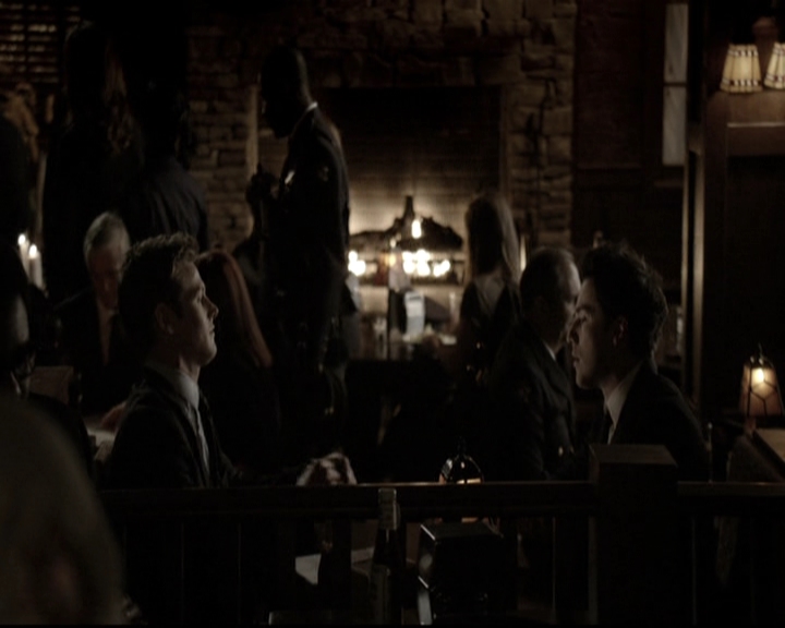 VampireDiariesWorld-dot-nl_6x15LetHerGo1444.jpg