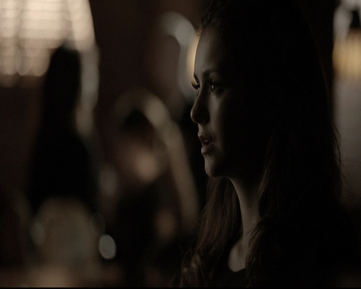 VampireDiariesWorld-dot-nl_6x15LetHerGo1510.jpg