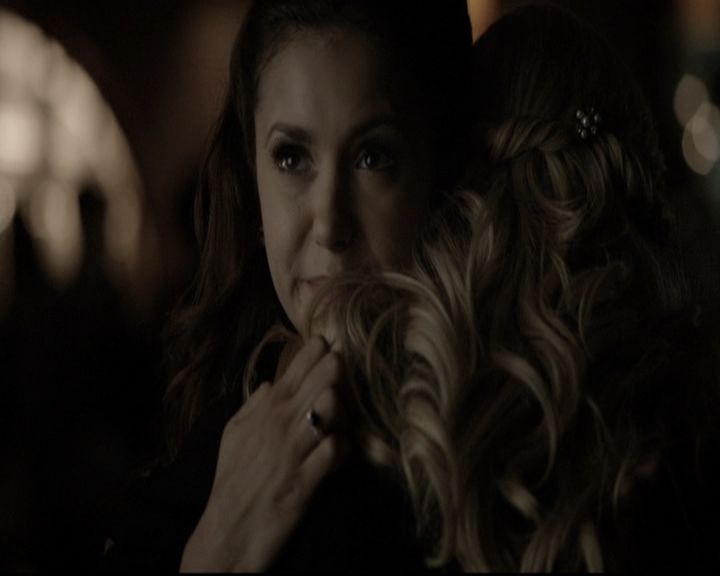 VampireDiariesWorld-dot-nl_6x15LetHerGo1520.jpg