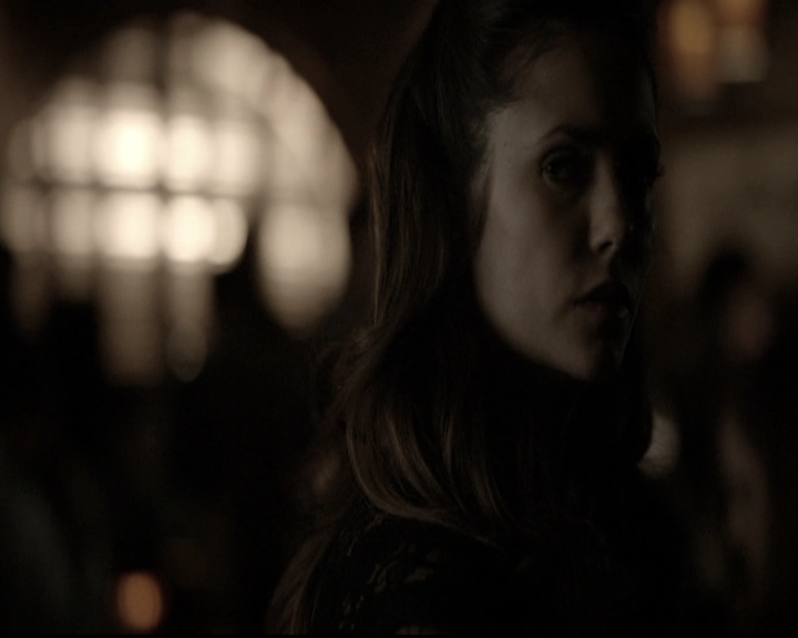 VampireDiariesWorld-dot-nl_6x15LetHerGo1540.jpg