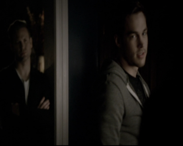 VampireDiariesWorld-dot-nl_6x15LetHerGo1590.jpg