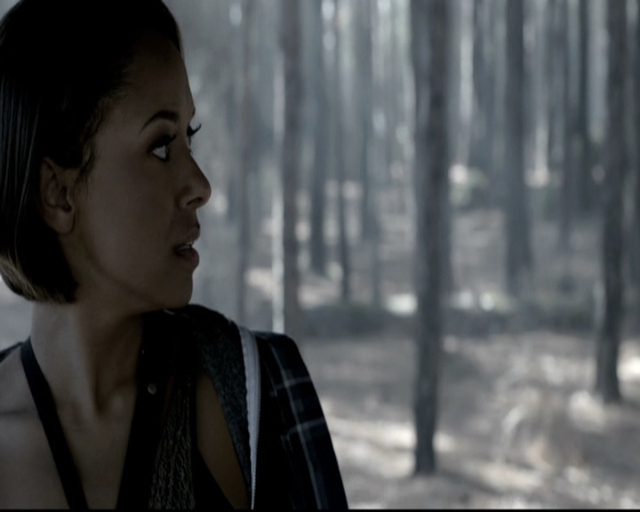 VampireDiariesWorld-dot-nl_6x15LetHerGo1620.jpg