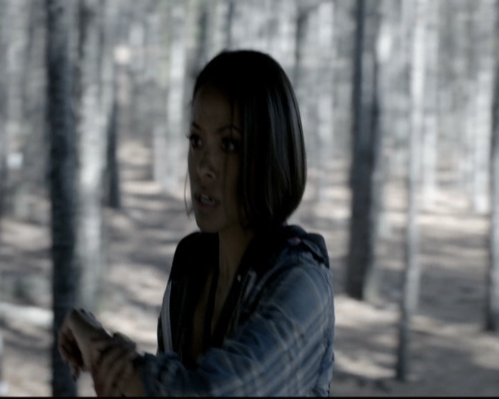 VampireDiariesWorld-dot-nl_6x15LetHerGo1629.jpg