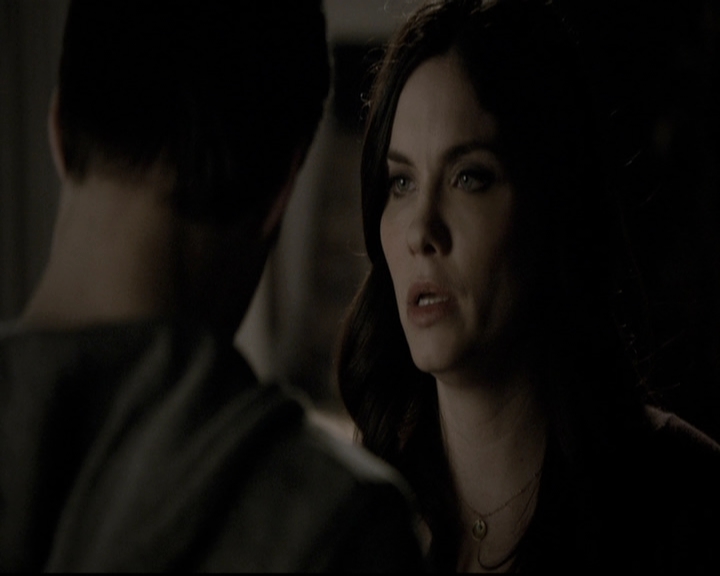 VampireDiariesWorld-dot-nl_6x15LetHerGo1691.jpg