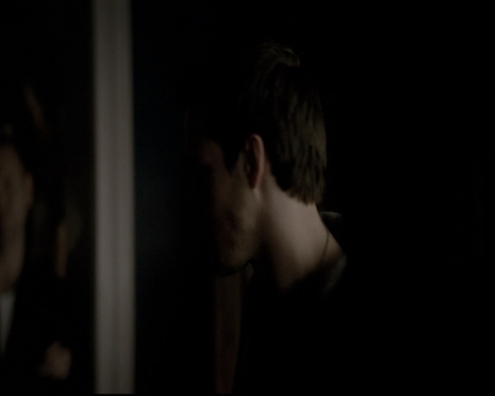 VampireDiariesWorld-dot-nl_6x15LetHerGo1713.jpg