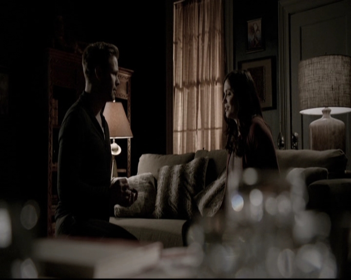 VampireDiariesWorld-dot-nl_6x15LetHerGo1830.jpg